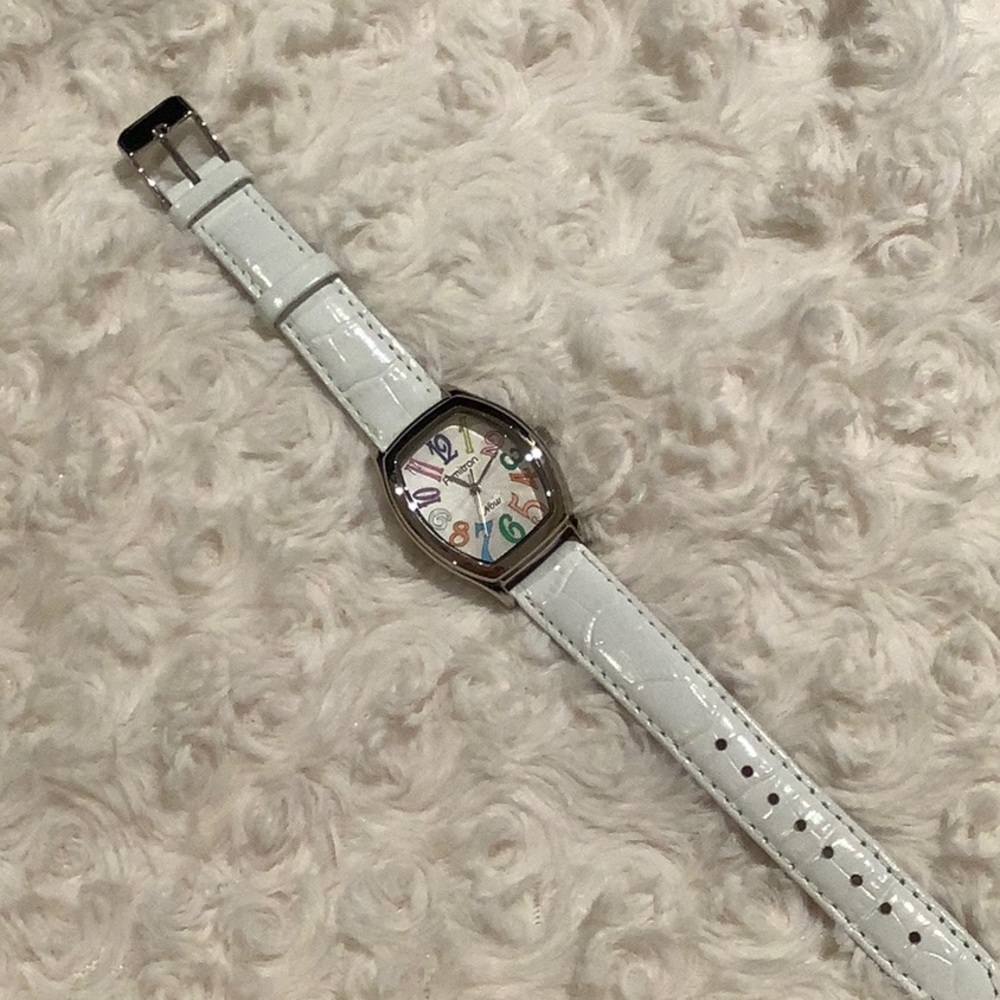 ⬇️⬇️⬇️ CLEARANCE ⬇️⬇️⬇️ Amitron Fashion Watch